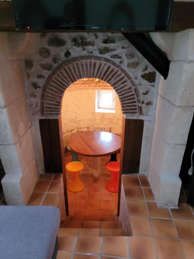 Gite De Charme Proche Loire A Velo Avec Jacuzzi Privatif Savonnières Exterior foto