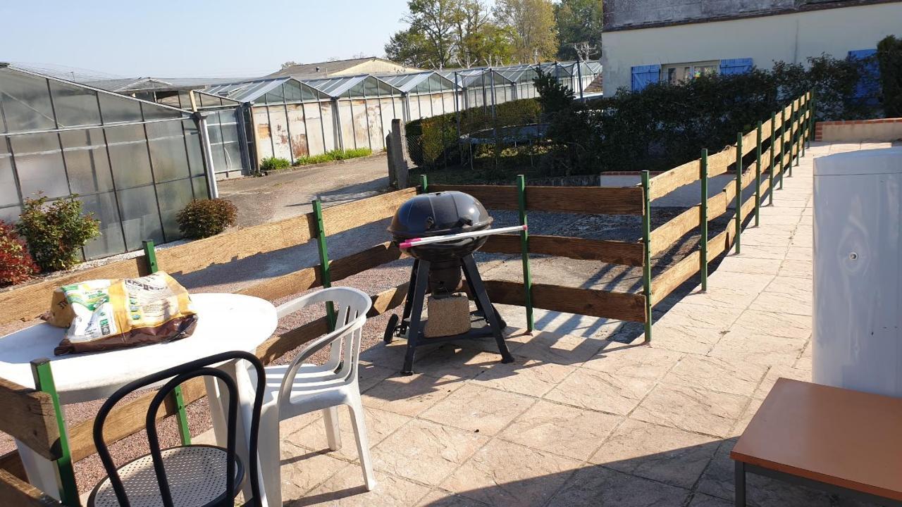 Gite De Charme Proche Loire A Velo Avec Jacuzzi Privatif Savonnières Exterior foto